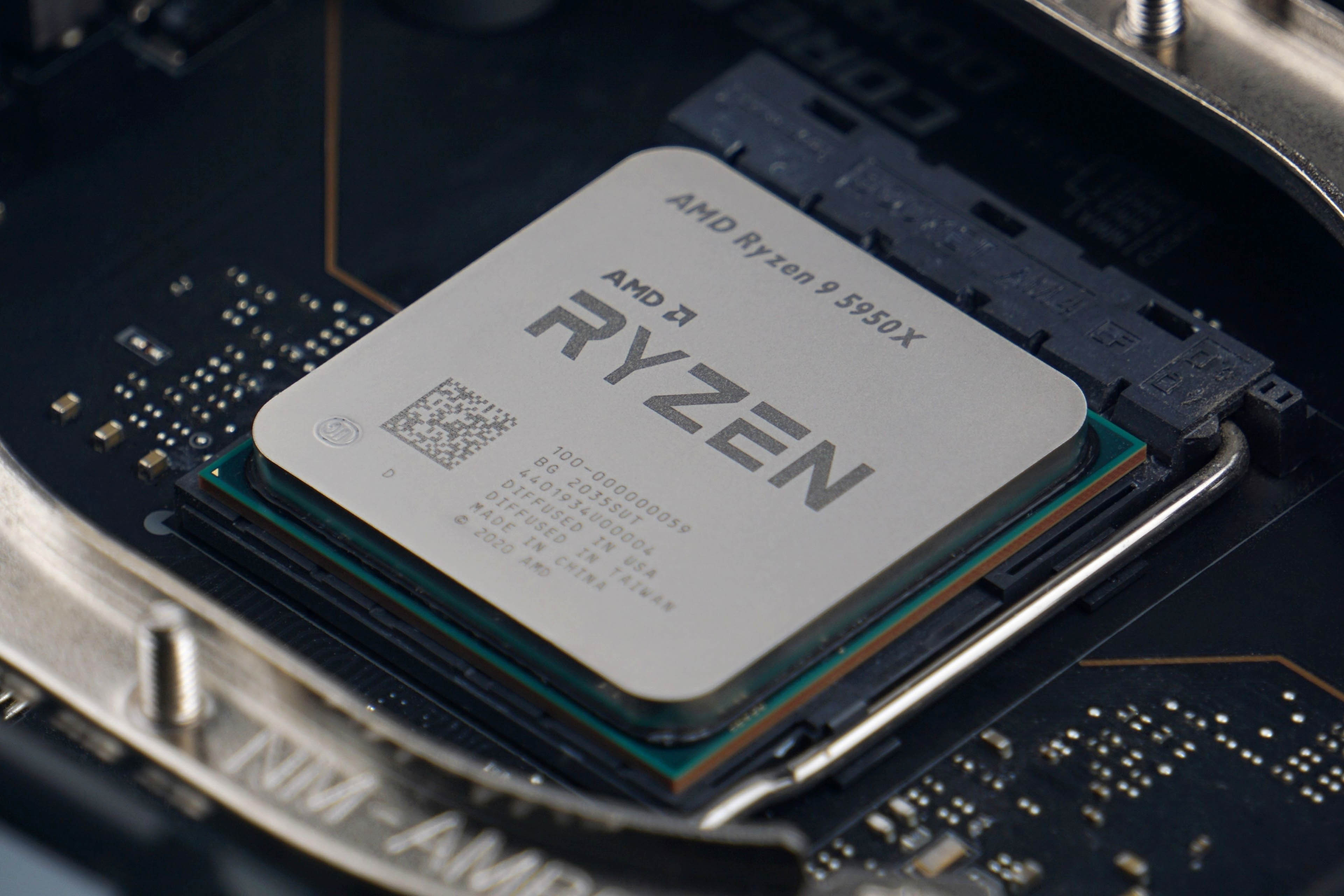 on Test threads processor: AMD 5950X AM4 32 Ryzen of 9
