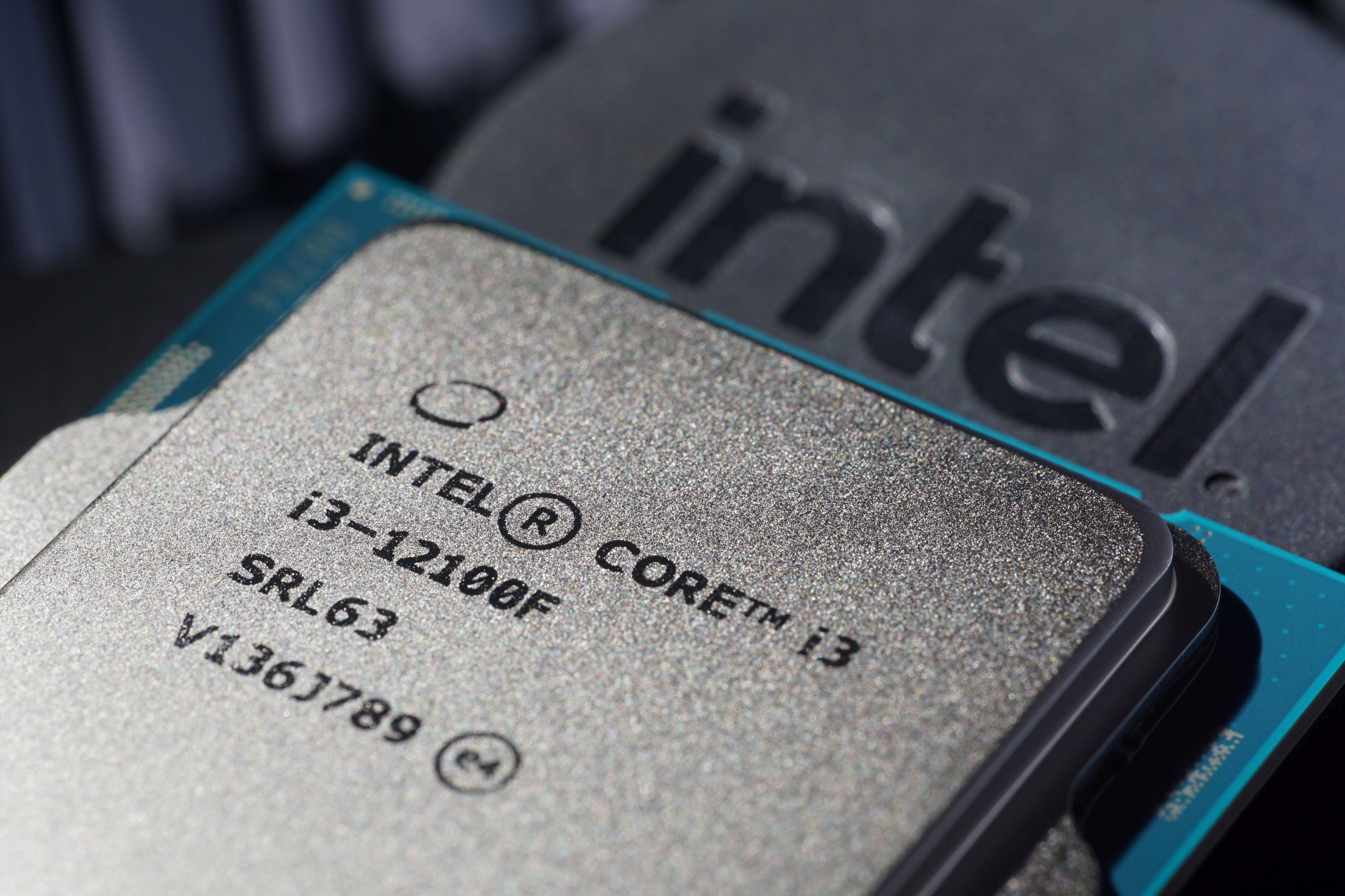 Intel core i3 12100F BOX
