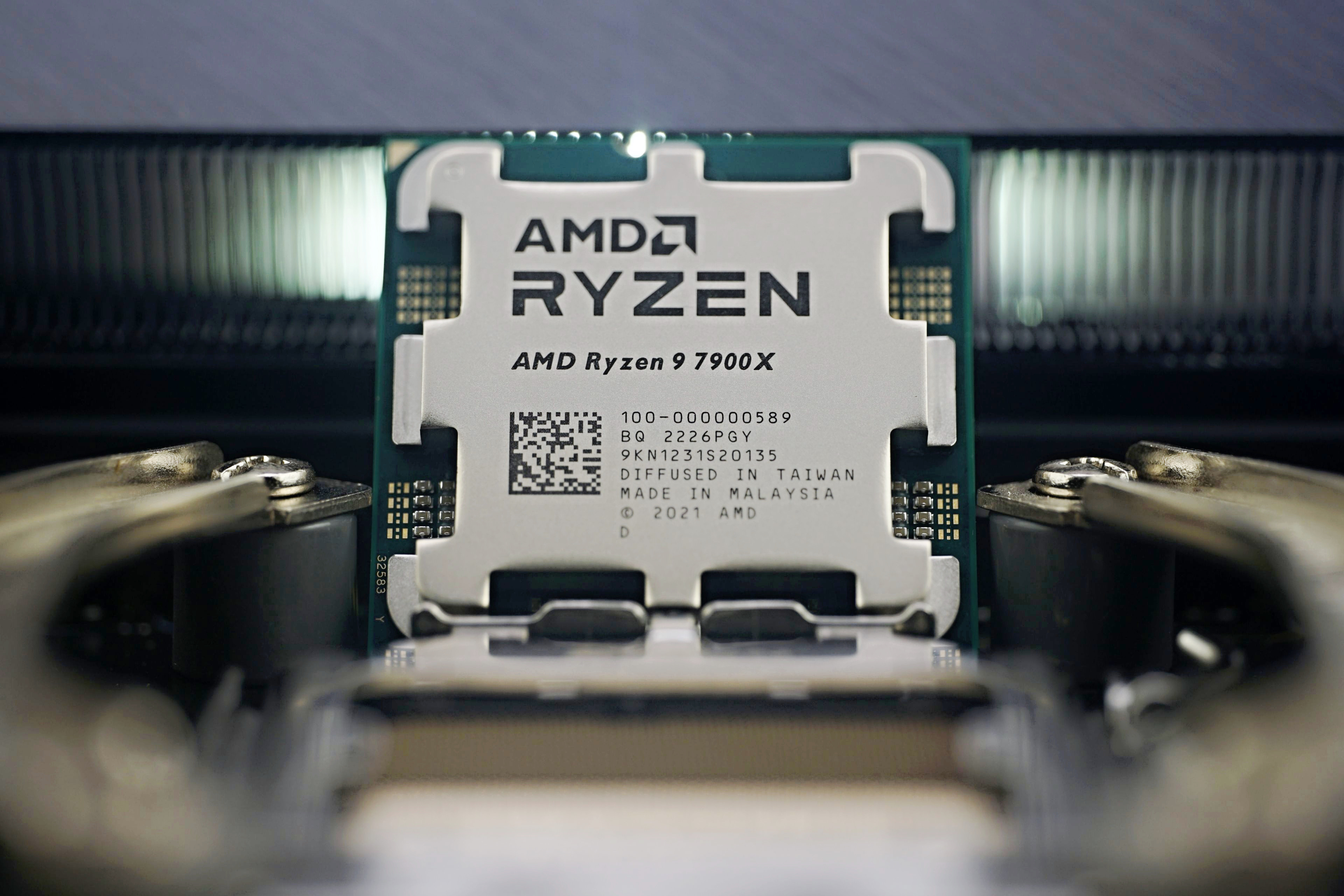 AMD may be prepping new AM4 processors with 3D V-Cache