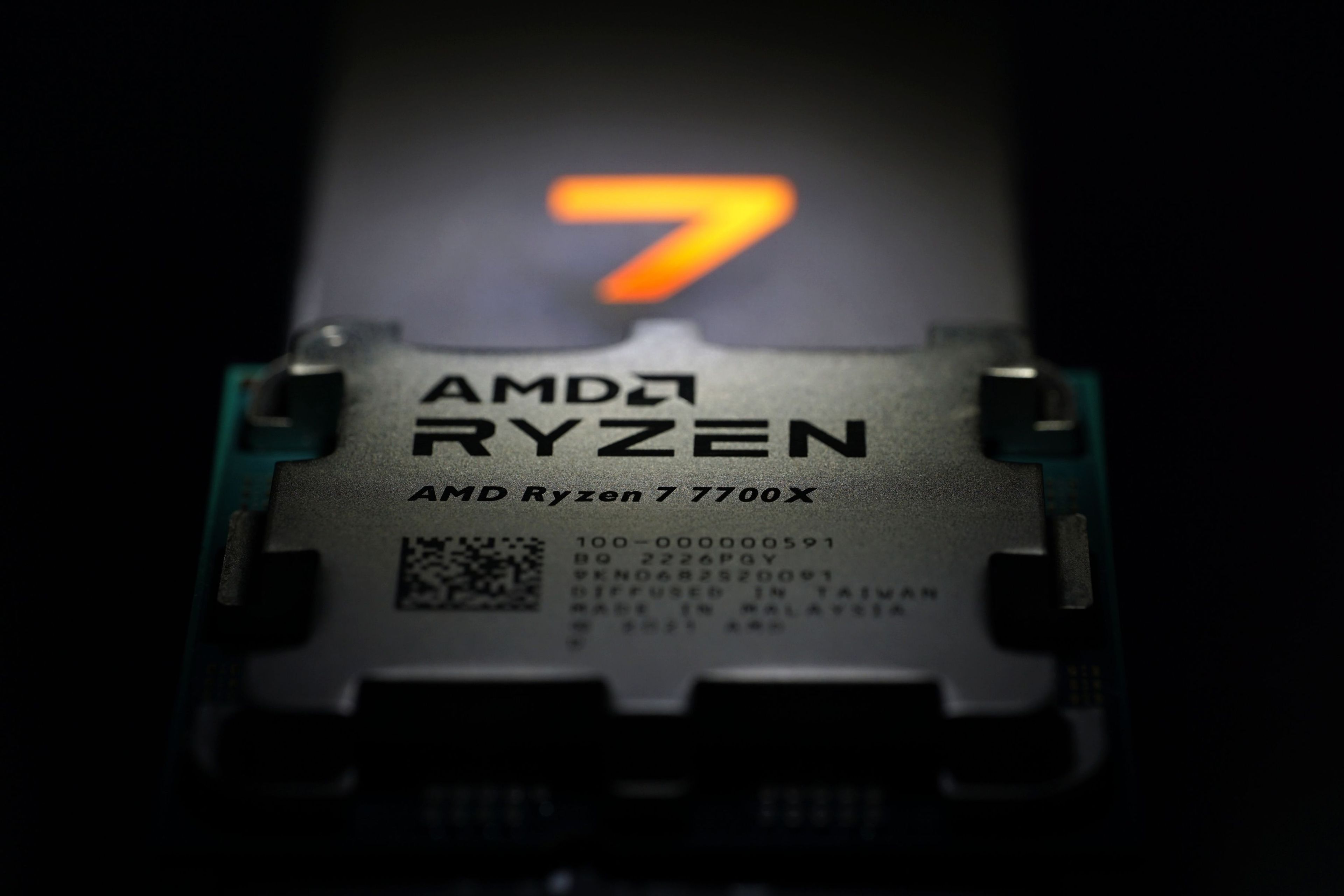 AMD Ryzen 7 7700X Desktop Processor 8 cores 16 Threads 40 MB Cache