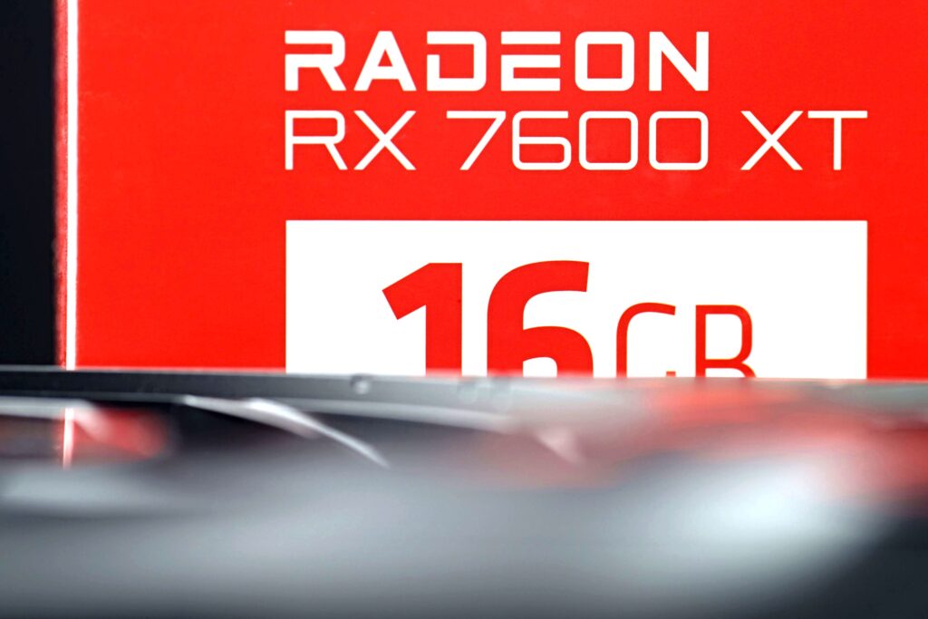 SAPPHIRE PULSE AMD Radeon RX 7600 XT 16 GB Graphics Card: Technical  Specifications